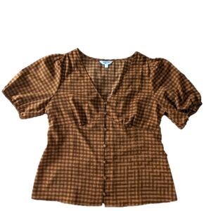 NWOT Reitmans check print  blouse with many details .sizes- S-M